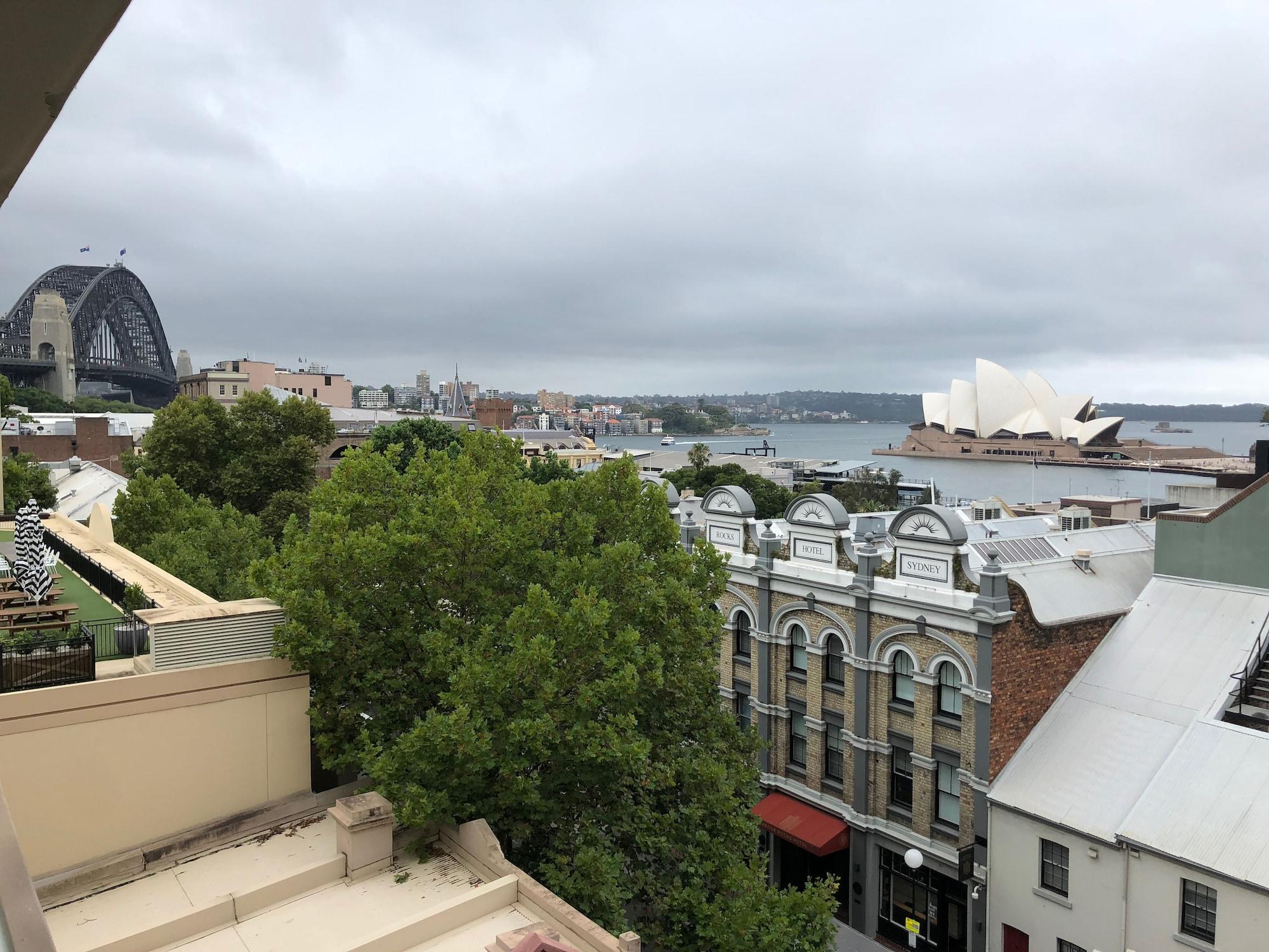 Rendezvous Hotel Sydney The Rocks Exterior photo